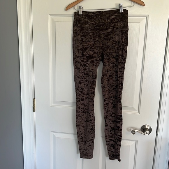 Lululemon crushed velvet leggings - Picture 1 of 2